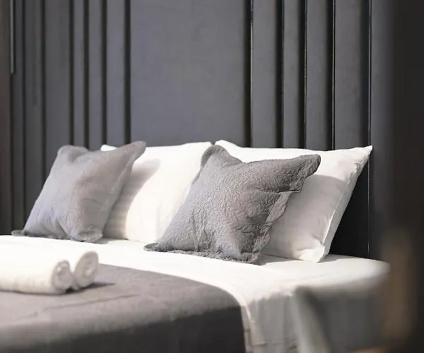 Premium Old Town Apartment *